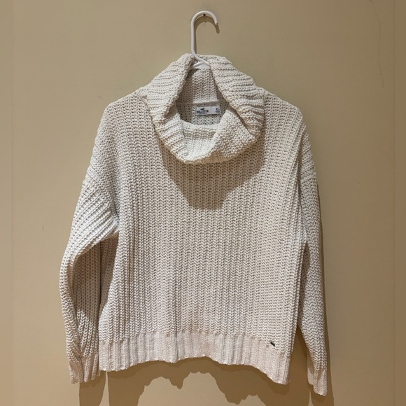 Hollister Cream Knit Sweater - Picture 1 of 3